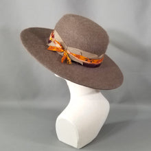 Load image into Gallery viewer, Tawny