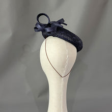 Load image into Gallery viewer, Amelia