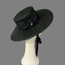 Load image into Gallery viewer, Avery