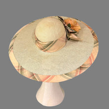 Load image into Gallery viewer, Corette