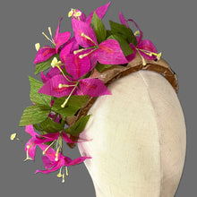 Load image into Gallery viewer, Paper Flower