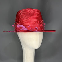 Load image into Gallery viewer, Gemini Fedora - Straw