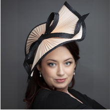 Load image into Gallery viewer, Vera