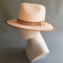 Load image into Gallery viewer, Freddie